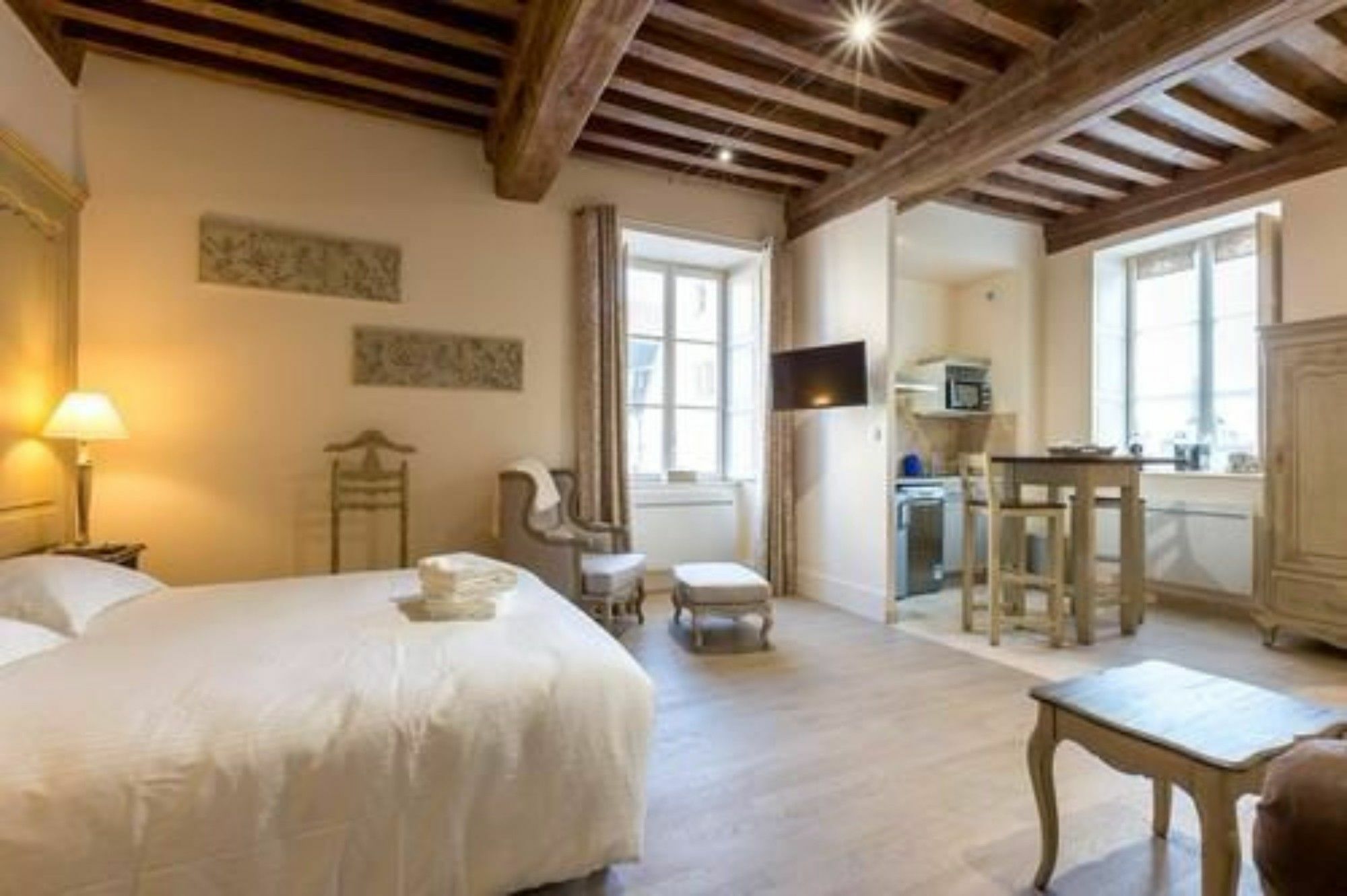 Le Cara Seheiah 1D Bed & Breakfast Beaune  Ngoại thất bức ảnh